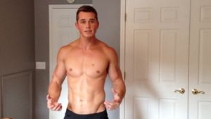 Reblog: Enjoy my archives: Sexy Gay Men and Random Gay Posts