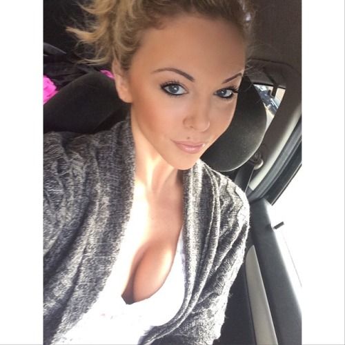 @alexismontgomery (via selfshotmag):
That happy face you make on...