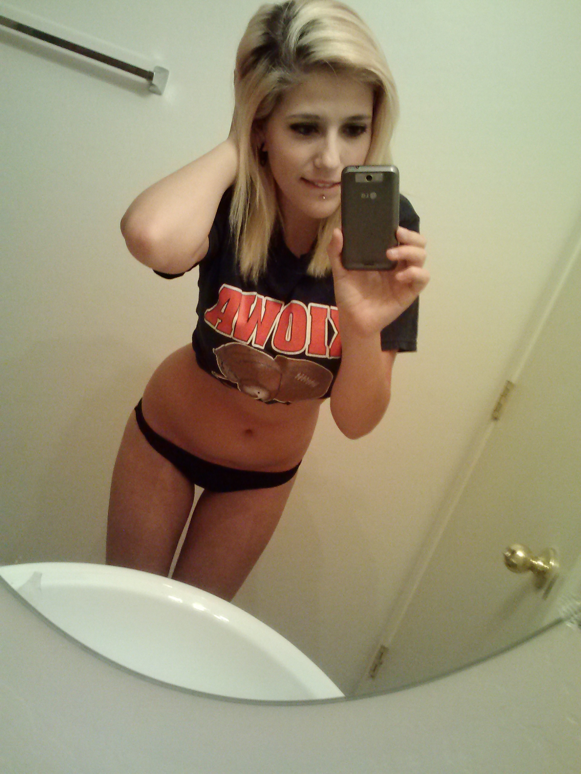Thigh gap