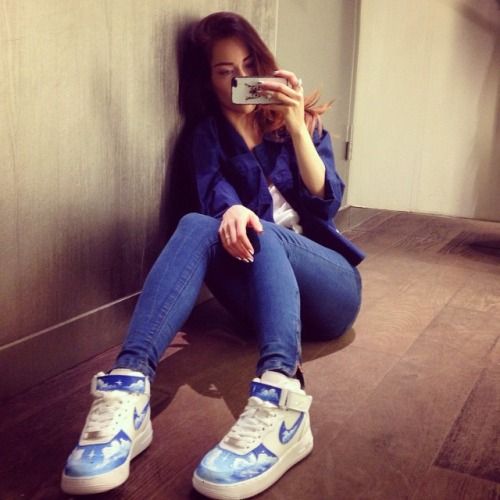 @youryani (via selfshotmag): Мои примерки скучно не проходят