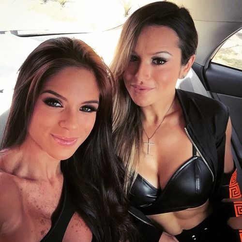 @michelle_lewin (via selfshotmag): #QueenOfAbs