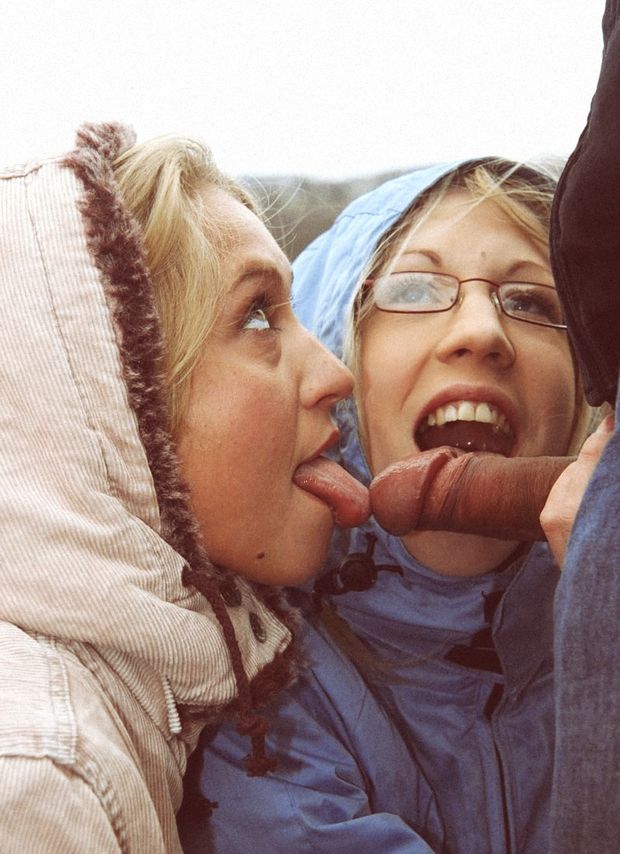 outdoor blowjob