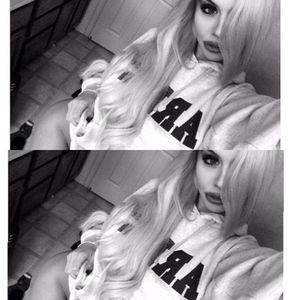 @swedishkiller_xoxo (via selfshotmag): Say pretty please