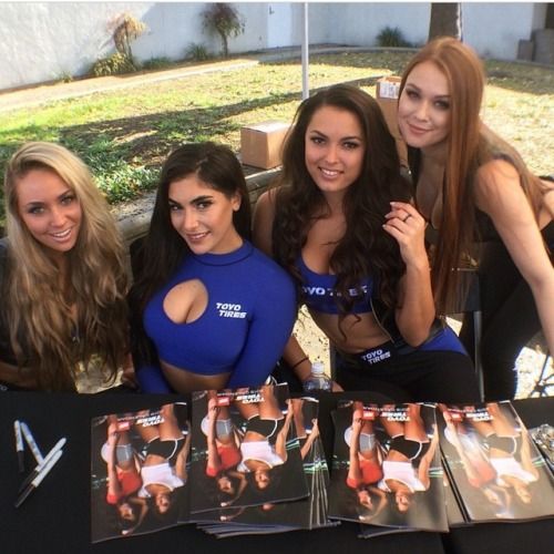 @sydneyamaler (via selfshotmag):
I Had Fun W/ the Babes Today...