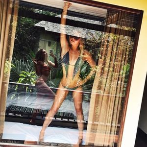 @gorodgrexov (via selfshotmag): my star ❤️