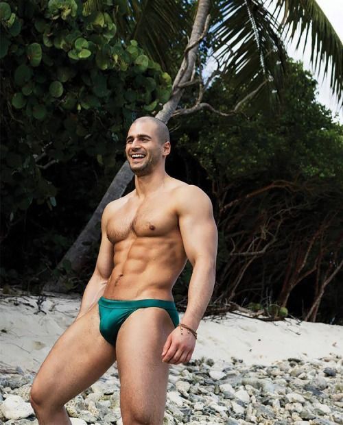 Reblog: Enjoy my
archives: Sexy Gay Men and Random
Gay Posts