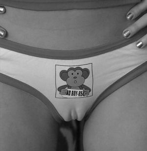 pantiesnthings:underview:love this perfect outline