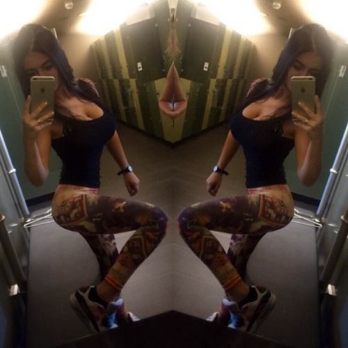 @juliagilas (via selfshotmag):
Follow Amazing 18 years old...