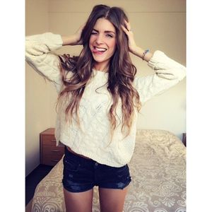 @celineschh (via selfshotmag): These kinds of mornings