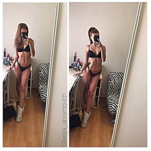 @dashamart (via selfshotmag): ❤❤❤ @lesya_abramovich ❤❤❤