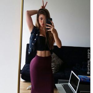 @anllela_sagra | via selfshotmag: Etiqueta una persona que...