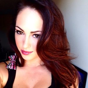 @hopebeel (via selfshotmag): #selfie Getting my hair redone...