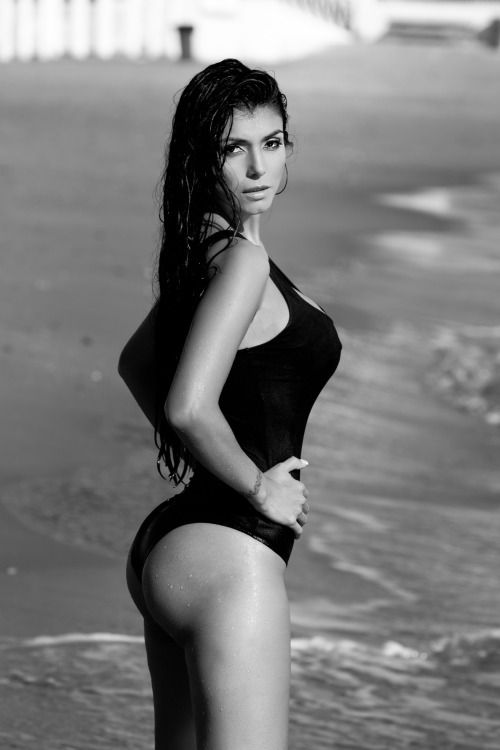 (via selfshotmag)