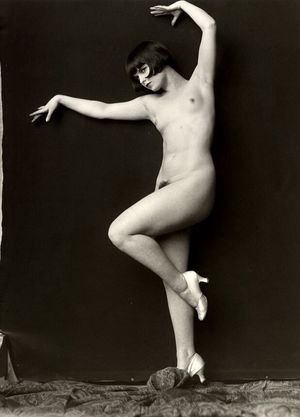 Vintage nude flapper
