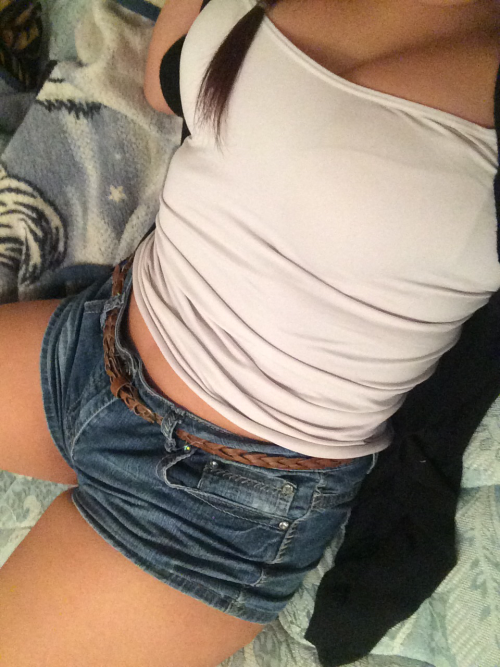 [F]inally starting to warm up here, shorts for the win...