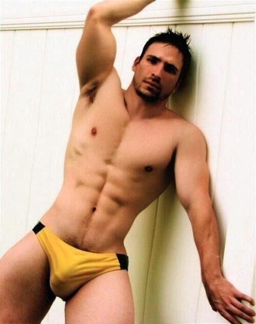 Reblog: ultra-kymecs:

Follow:  