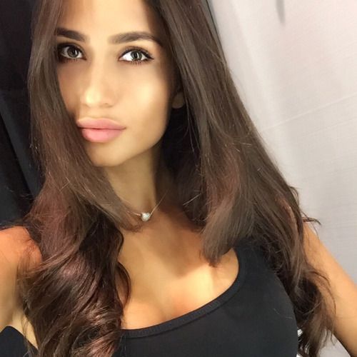 @diazdilya (via selfshotmag):
#Selfietime