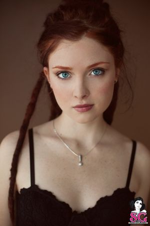 Pretty eyes on this gorgeous redhead