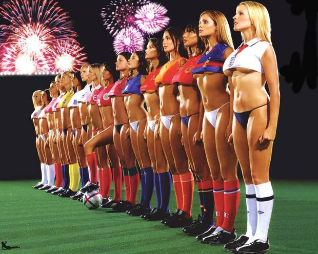 Hot Supergpop Soccer Babes