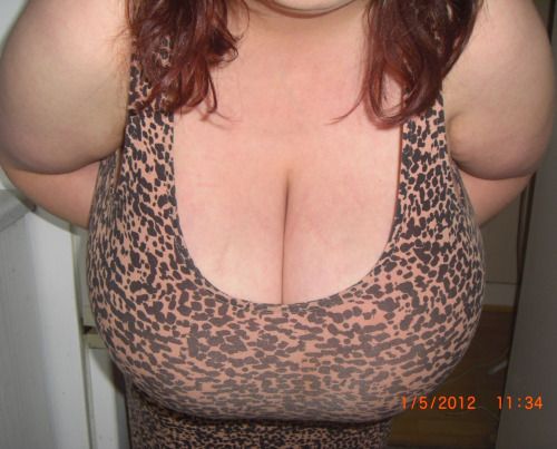 stacy42g:hugeheavytits:


Ladies…...
