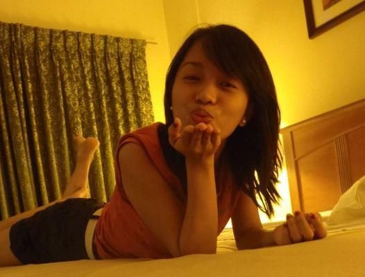 #Update2 My girlfriend loved the PMs and would gladly do more, hopefully in the weekend. But for know she just wants to 'blow' you guys a kiss. :)