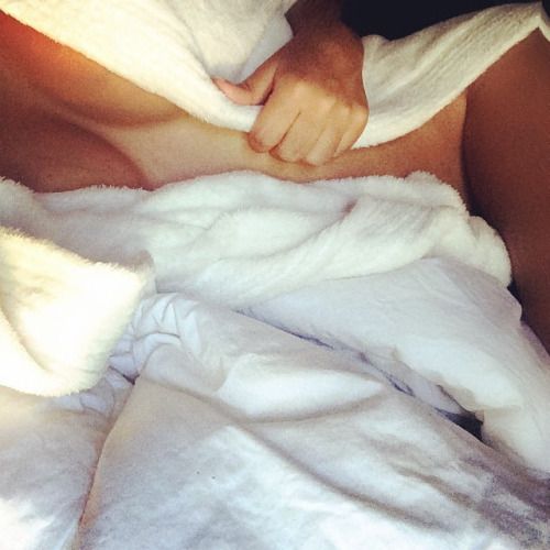 @joselyncanon (via selfshotmag): Solo unos segundos mas