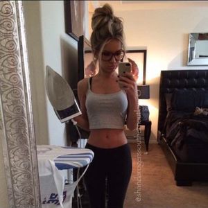 @juliagilas (via selfshotmag): Follow my girl...