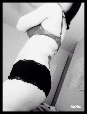 Black lacey things make me feel super pretty :)...