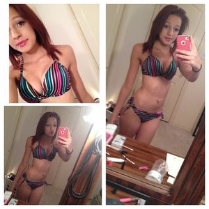 Cute Redhead MILF in Bikini Selfie