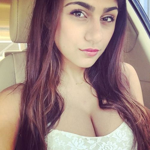 @miakhalifa1 (via selfshotmag):
I wanna run through your wicked...