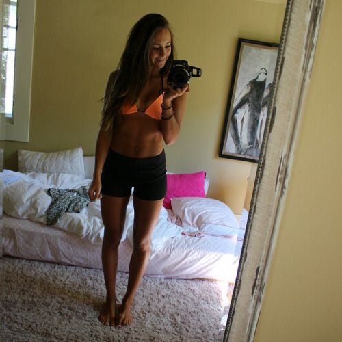 @gymxmel (via selfshotmag): ☀️