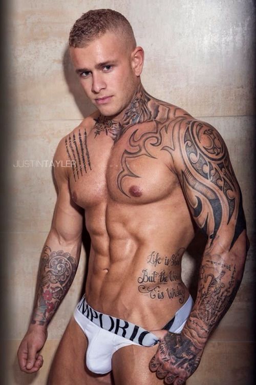 Reblog: Enjoy my archives: Sexy Gay Men and Random Gay Posts