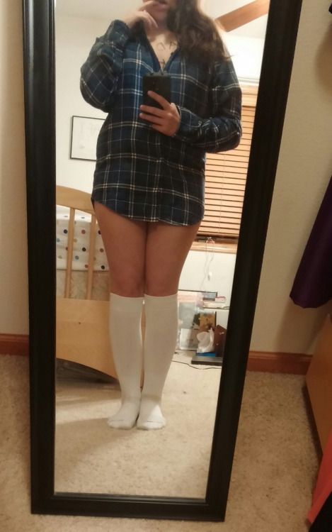 Spank me and tell me I’m cute (f)18