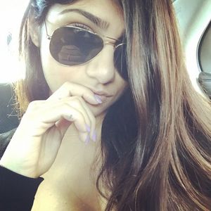 @miakhalifa1 (via selfshotmag):