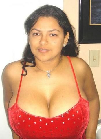 picture file big_boobs_desi_aunties.jpg by NAUGTHY SARDAR ... big boobs desi aunties via peperonity.com
