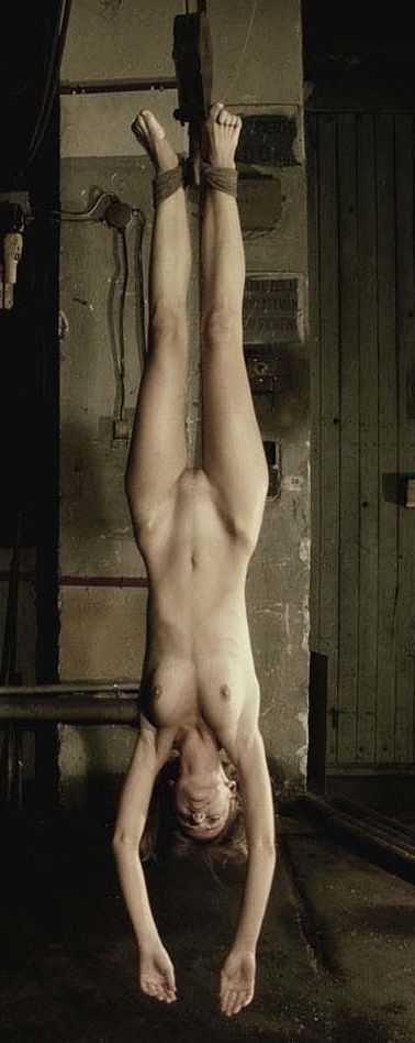 BDSM toshagiga kishanlar BDSM toshagiga kishanlar