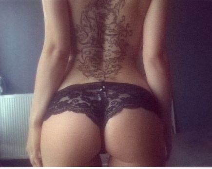 European girl with a great ass in yoga pants