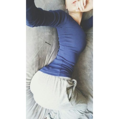 @purrbunny (via selfshotmag):
2cheekz ♡