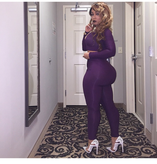 Follow us at: www.bootynice.com
