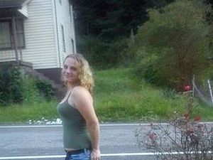 Visit Starlight Eve's Cam chat Room This little Ky girl has to get caught up on work and college.I have to make gravy and biscuits, sausage, bacon, and homemade hash browns.. Do not know if you like the southern cooking or not, how ever i am just the chic