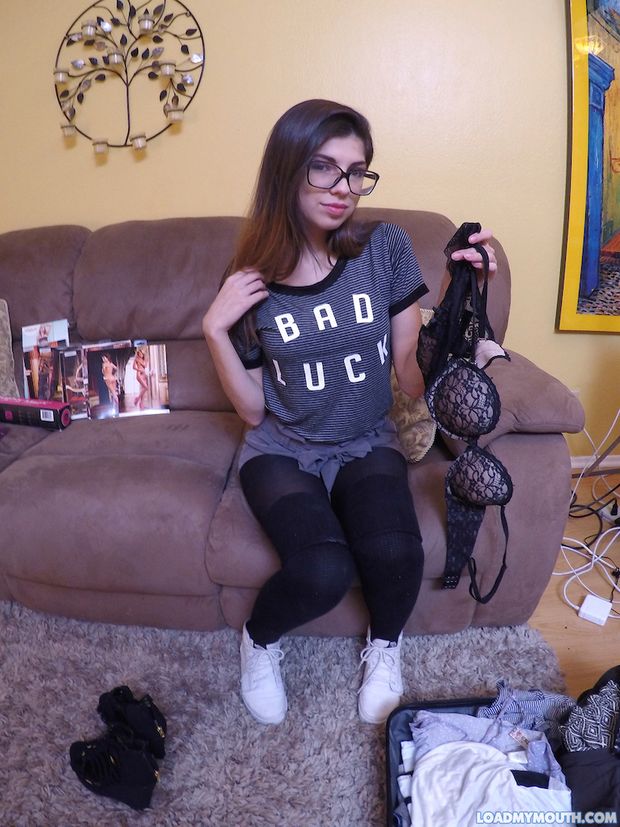 Ava Taylor sucks cock and swallows cum for loadmymouth.