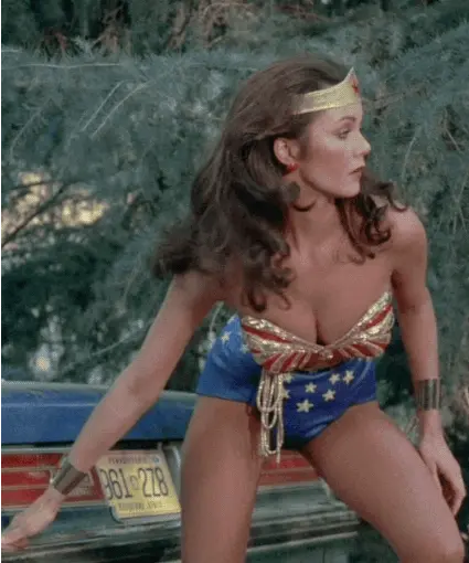 Lynda Carter -7/51 -5'9''- 37-27-38''- 34C-Bra - 9.5-Shoe, Super Cunnilingus! - Yum! Yum!