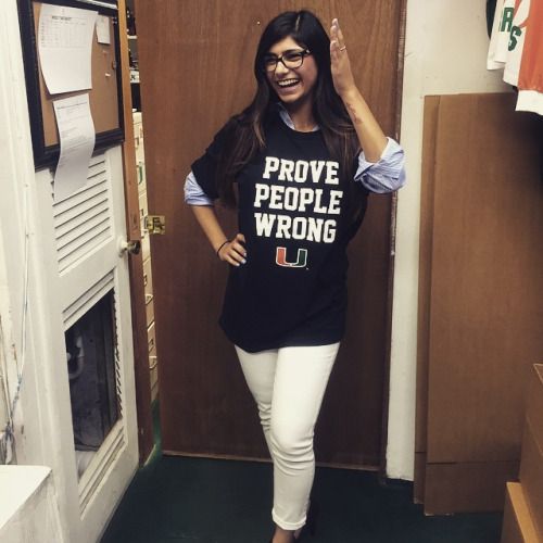 @miakhalifa1 (via selfshotmag):
Can get the seminole in the U...