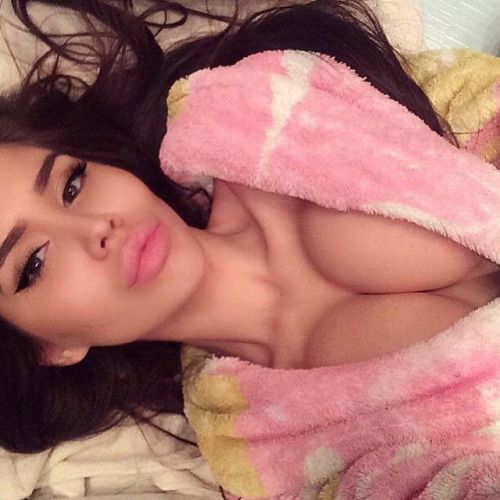@nadiyamol (via selfshotmag):
Amazing