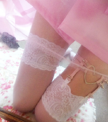 Probably the sweetes skinny legs ever