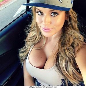 Sexy Babe With Huge Tits in the Car Selfie