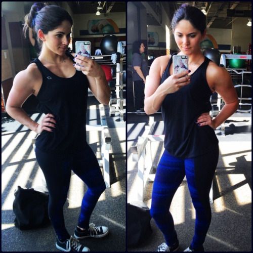 @myaspenrae (via selfshotmag): Shoulder day! …but first