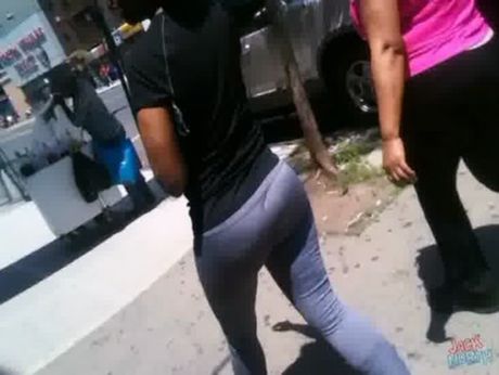 Sweet Round Ass Latina (Walking)