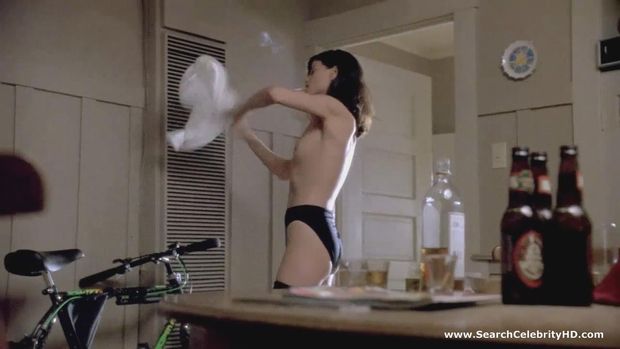 Linda Fiorentino nude - The Last Seduction