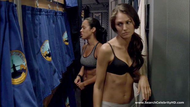 Lisa Chaly, Jessica Camacho & Daisy Betts - Last Resort - S01E08